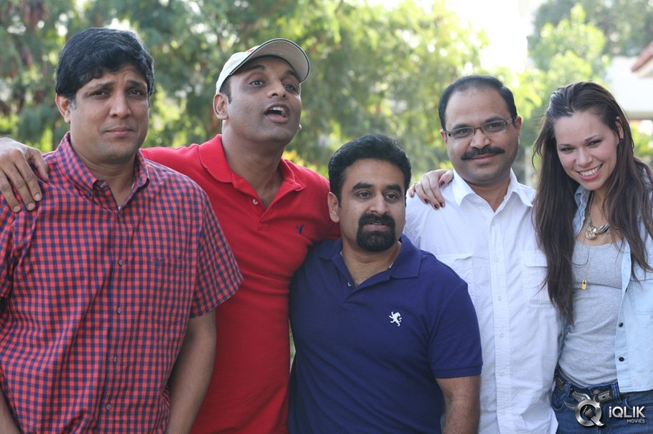 Rendu-Rellu-Naluge-Movie-Team-Interview-Photos